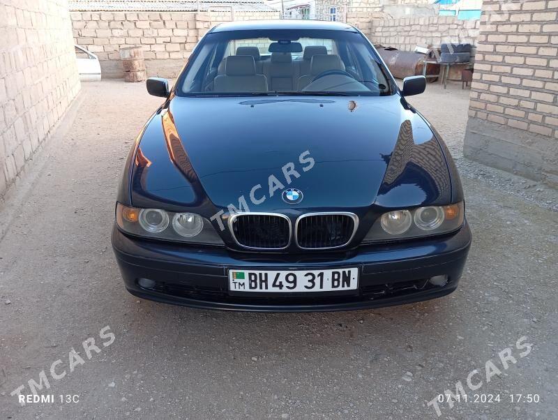 BMW 5 Series 2002 - 95 000 TMT - Гумдаг - img 2