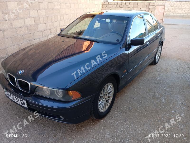 BMW 5 Series 2002 - 95 000 TMT - Гумдаг - img 3