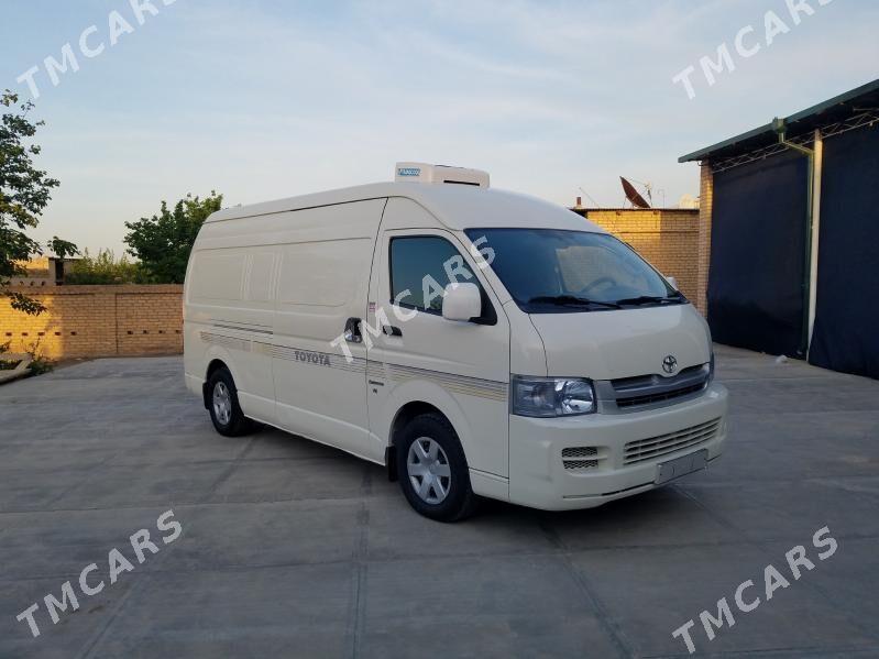 Toyota Hiace 2010 - 320 000 TMT - Saýat - img 2