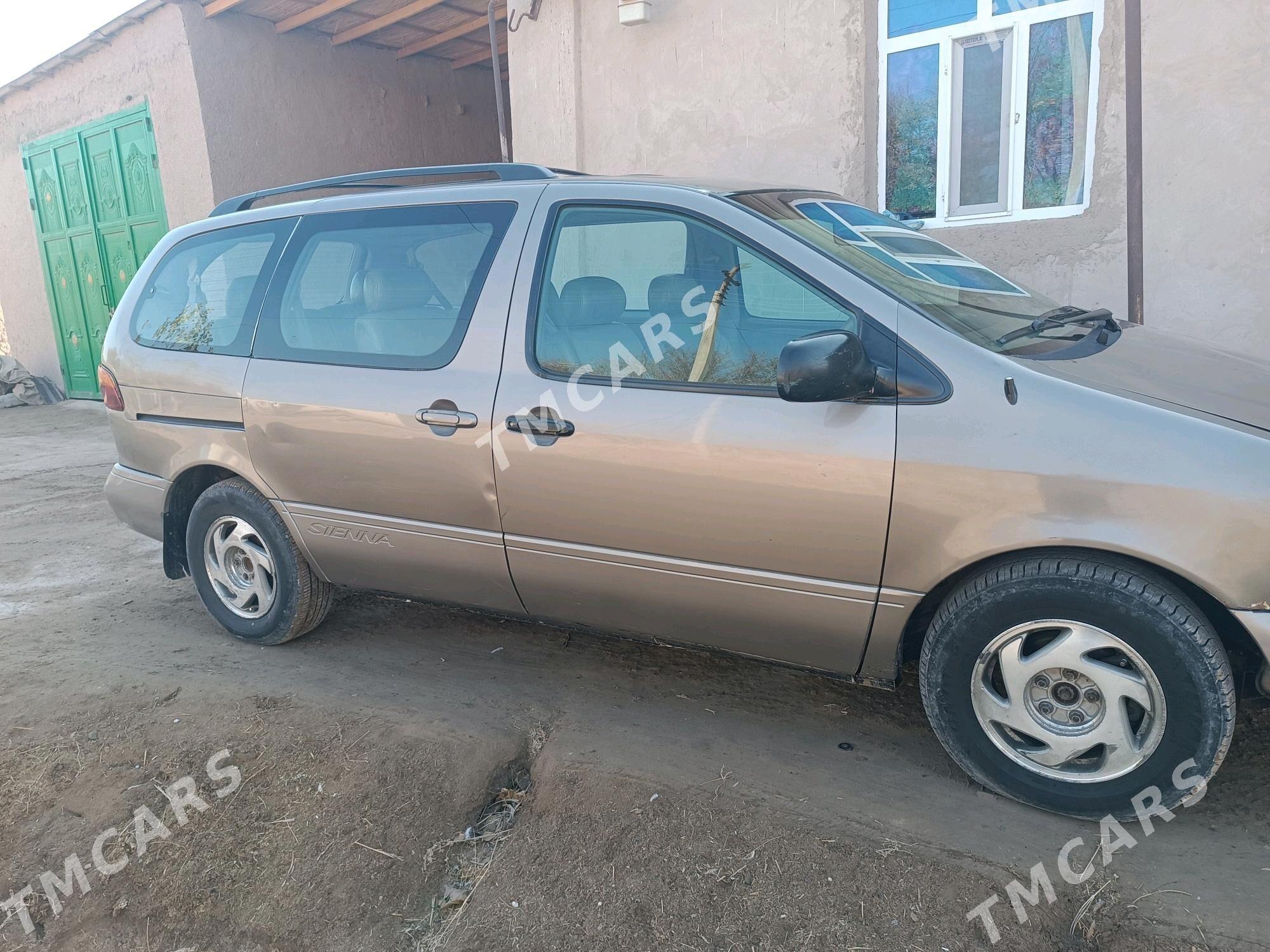 Toyota Sienna 1999 - 100 000 TMT - Гороглы (Тагта) - img 6