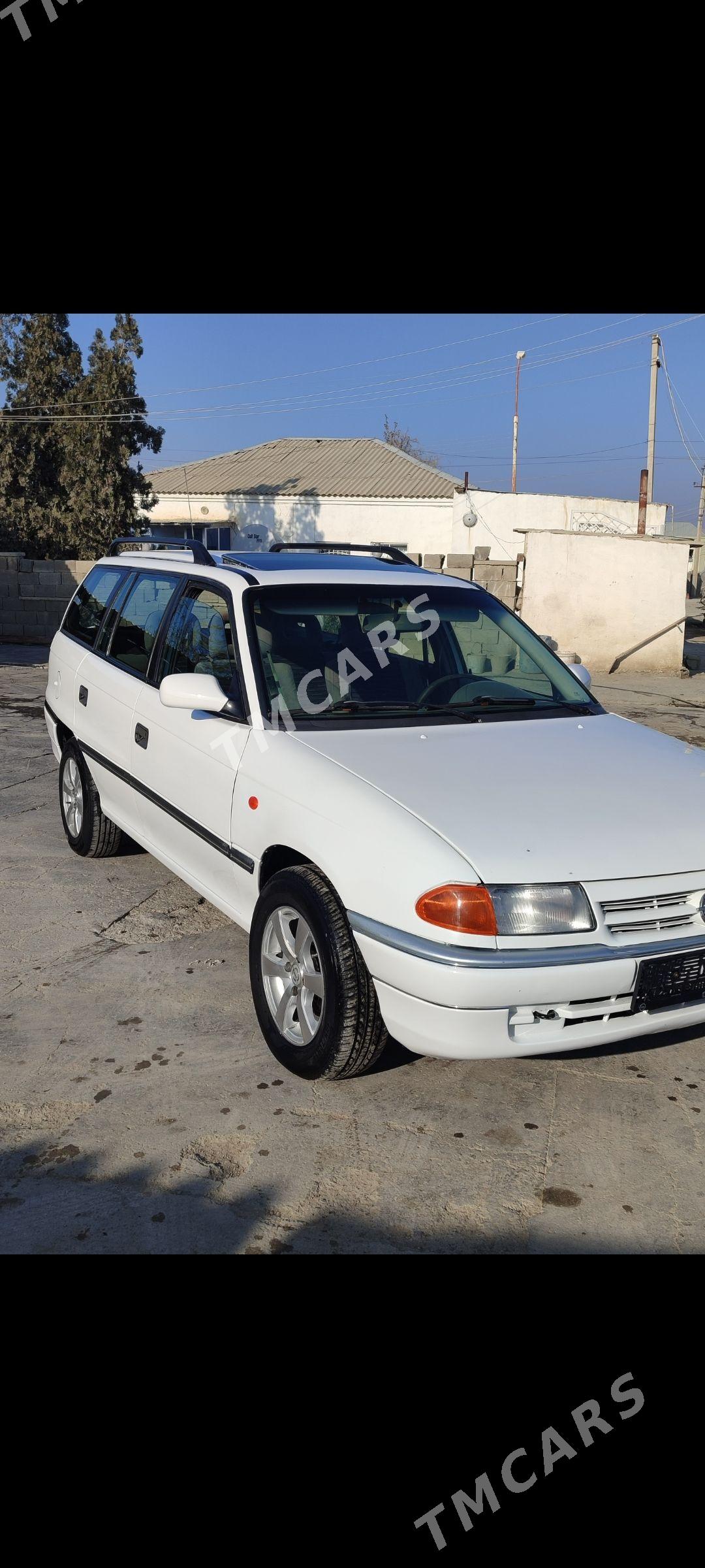 Opel Astra 1994 - 49 000 TMT - Бахарден - img 6