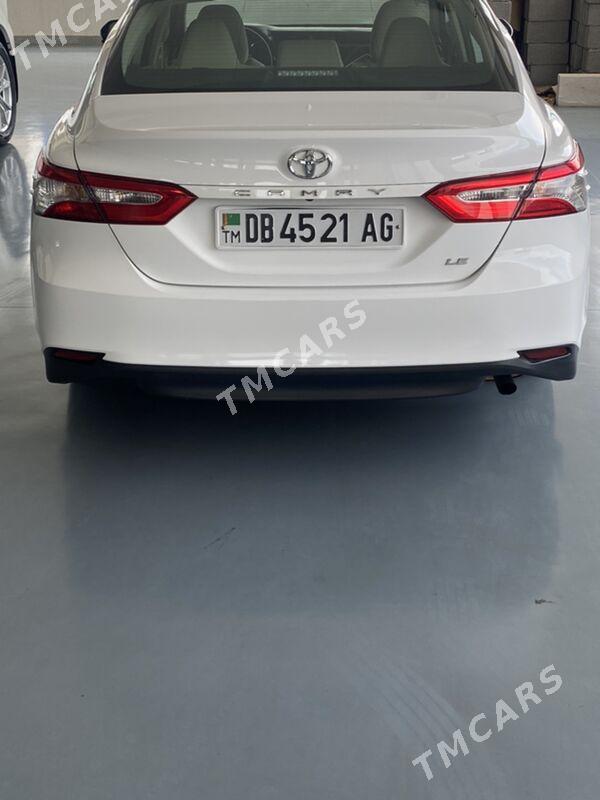 Toyota Camry Hybrid 2019 - 300 000 TMT - Ашхабад - img 2