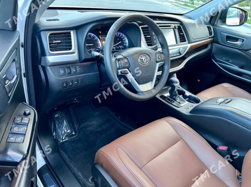 Toyota Highlander 2017 - 565 000 TMT - Ашхабад - img 6