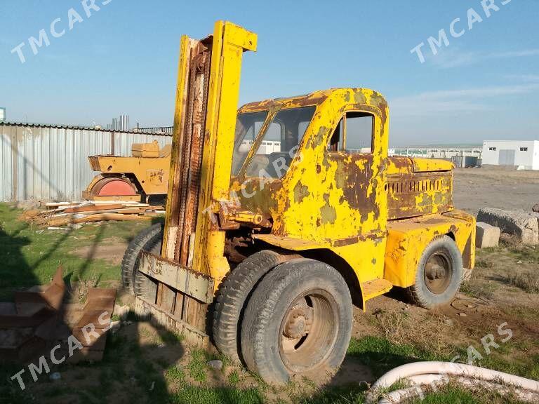 UAZ 469 2000 - 50 000 TMT - Ак-Бугдайский этрап - img 3