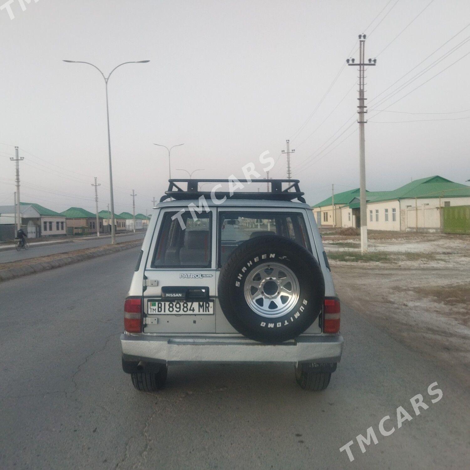 Nissan Patrol 1995 - 110 000 TMT - Байрамали - img 8