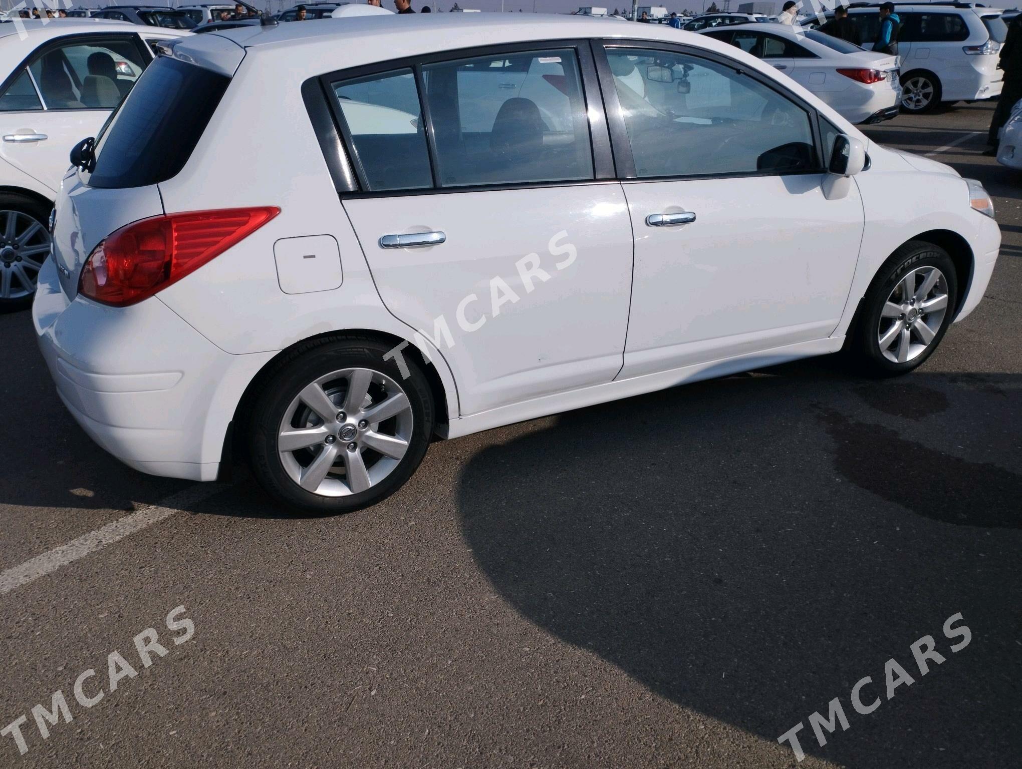 Nissan Versa 2010 - 100 000 TMT - Анев - img 5