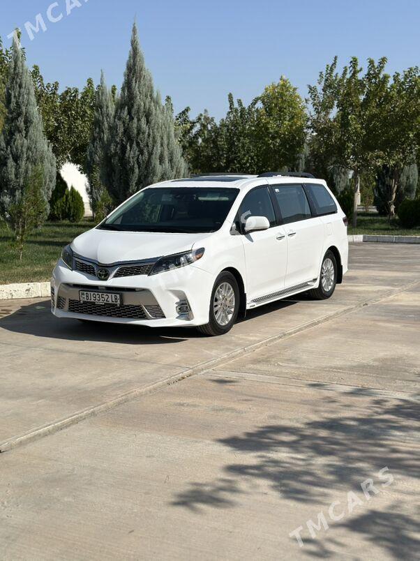 Toyota Sienna 2019 - 455 000 TMT - Туркменабат - img 7