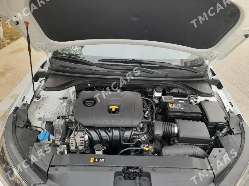 Hyundai Elantra 2019 - 225 000 TMT - Parahat 8 - img 9