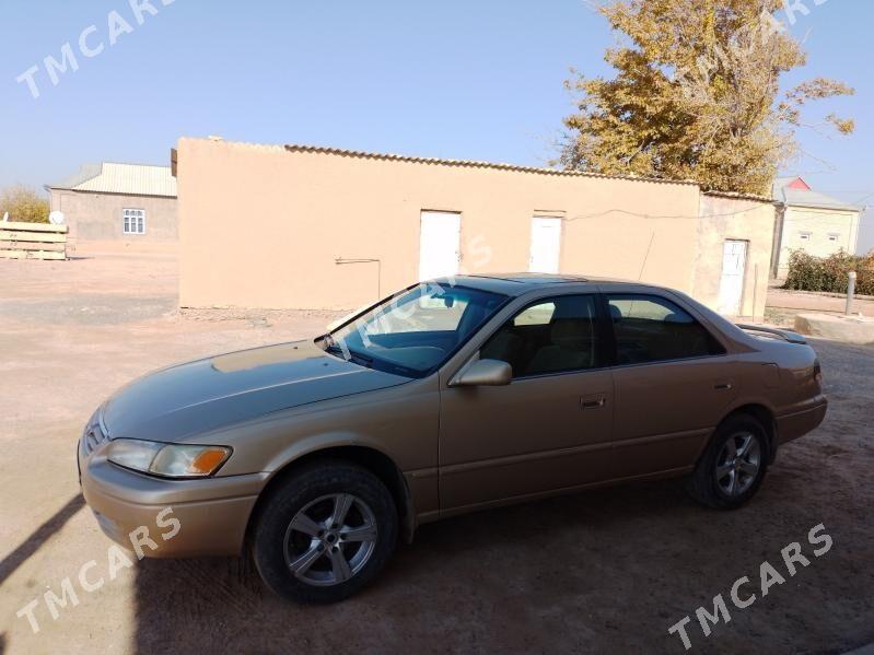 Toyota Camry 1997 - 91 000 TMT - Baýramaly - img 2