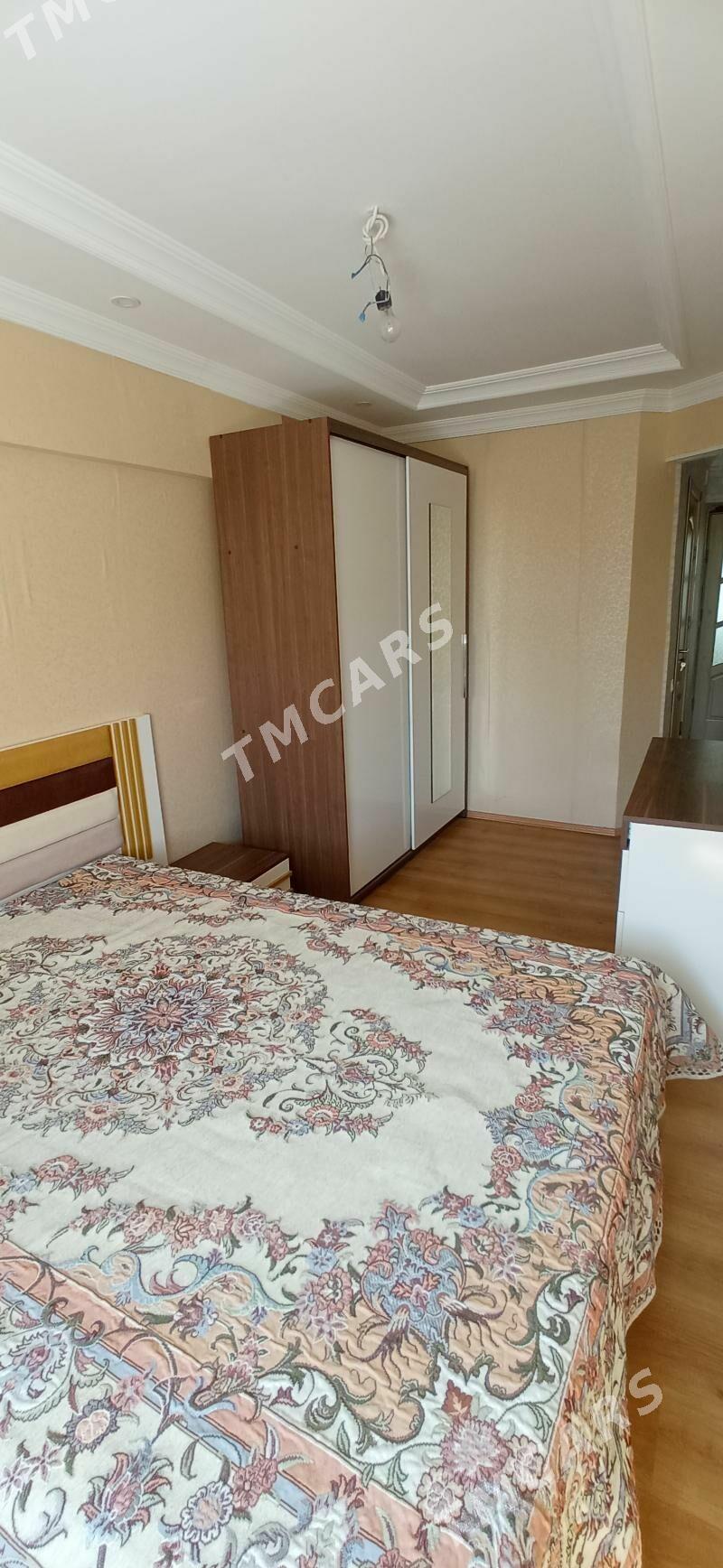 срочно 10мик 3/3эт 2ком 34000 - Aşgabat - img 5