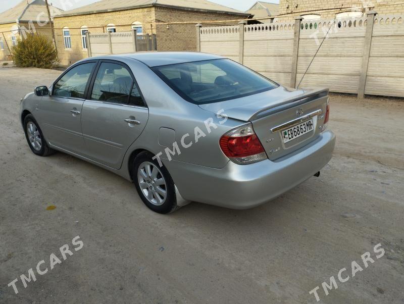 Toyota Camry 2002 - 140 000 TMT - Мургап - img 4