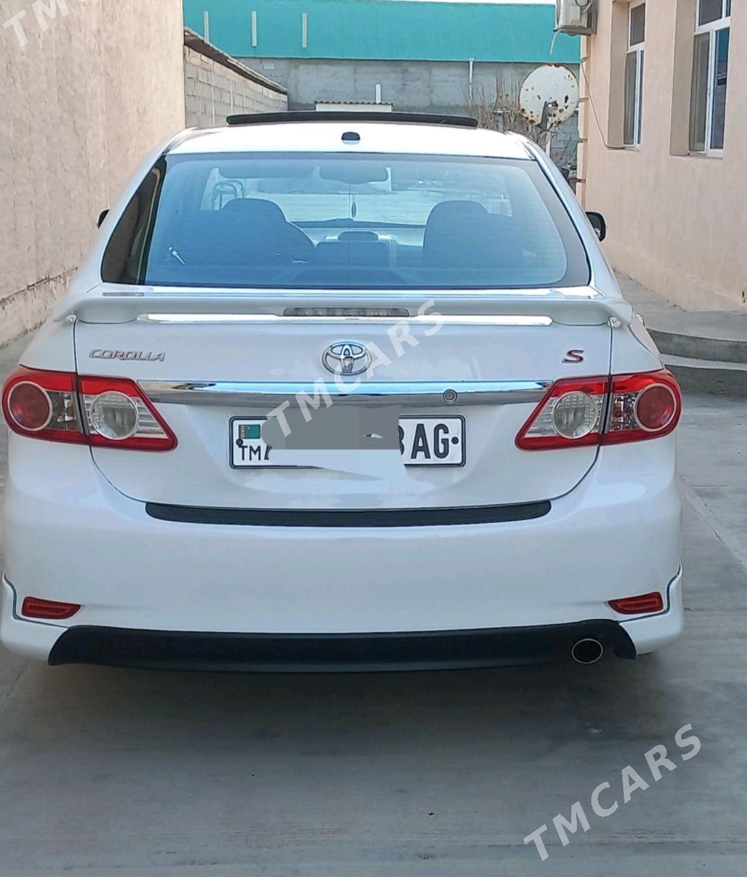 Toyota Corolla 2013 - 170 000 TMT - Бузмеин - img 2