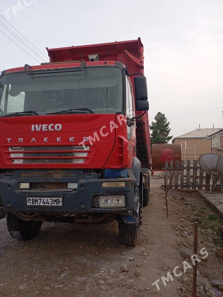 Iveco Trakker 2009 - 700 000 TMT - Мургап - img 3