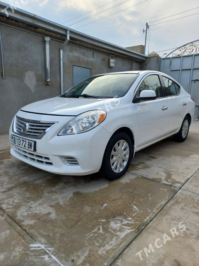 Nissan Versa 2012 - 110 000 TMT - Гызыларбат - img 3