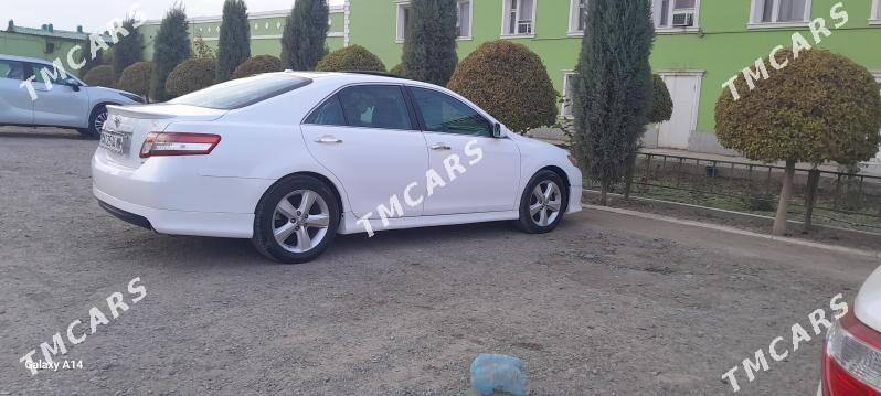 Toyota Camry 2010 - 180 000 TMT - Мары - img 2