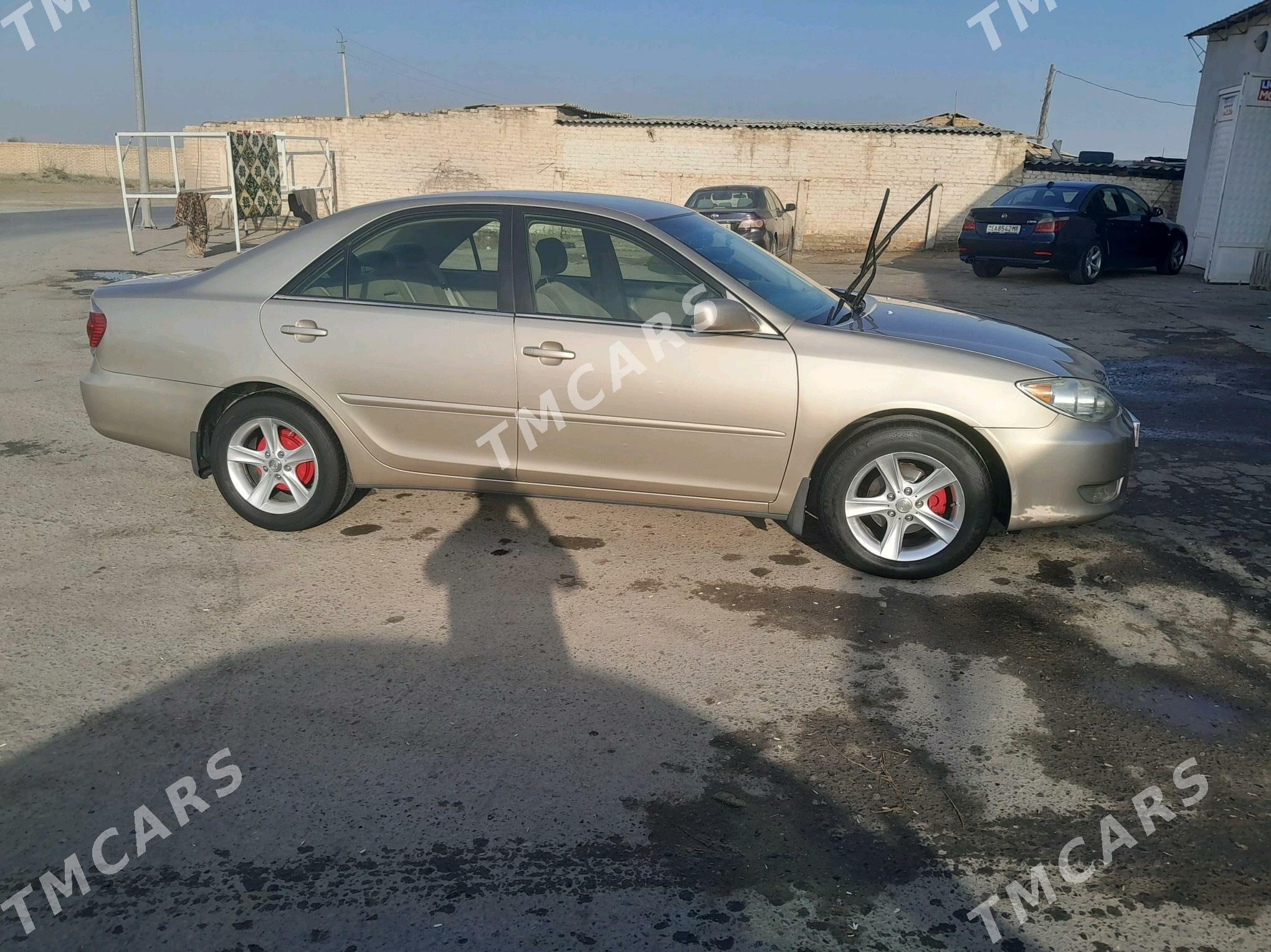 Toyota Camry 2005 - 140 000 TMT - Сакар - img 3