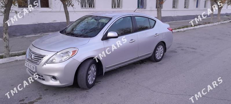 Nissan Versa 2012 - 90 000 TMT - Балканабат - img 2