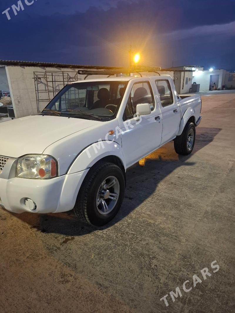 Nissan Navara 2004 - 110 000 TMT - Aşgabat - img 5