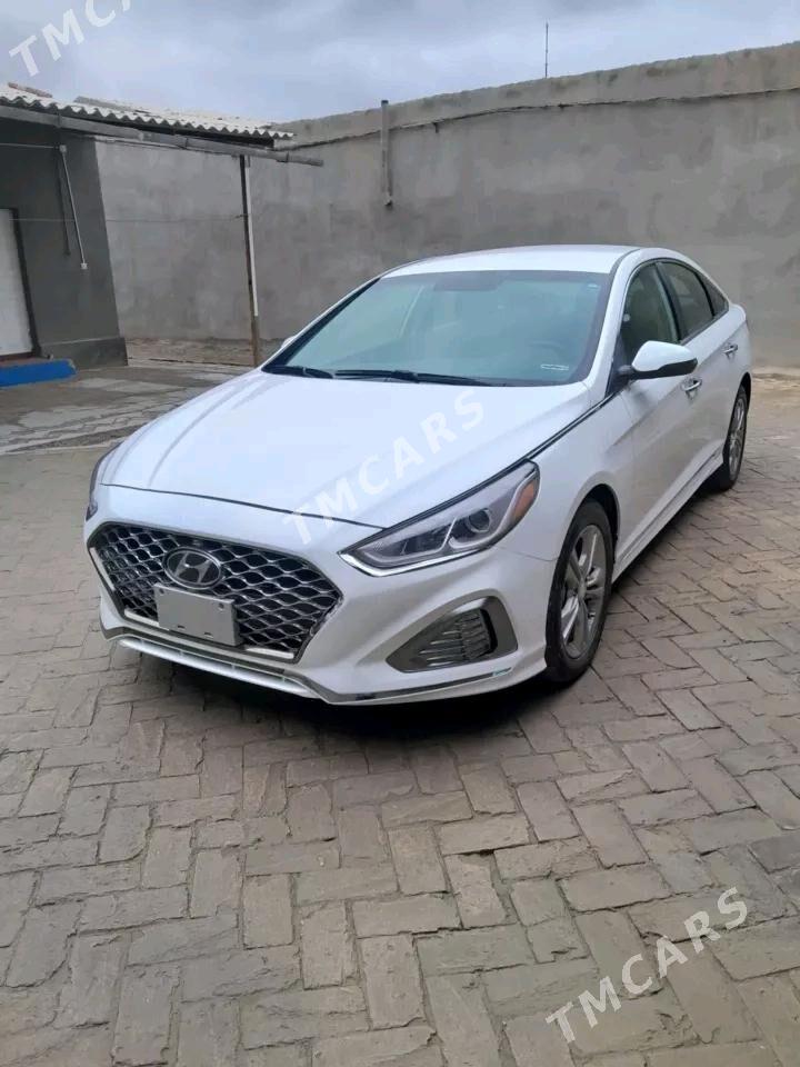 Hyundai Sonata 2019 - 245 000 TMT - Байрамали - img 3