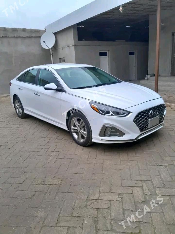 Hyundai Sonata 2019 - 245 000 TMT - Байрамали - img 2