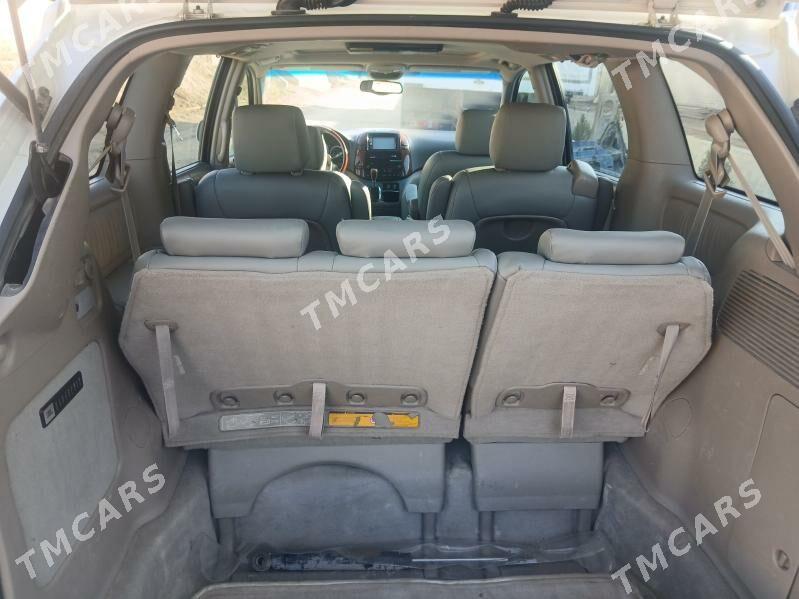 Toyota Sienna 2004 - 230 000 TMT - Гурбансолтан Едже - img 6