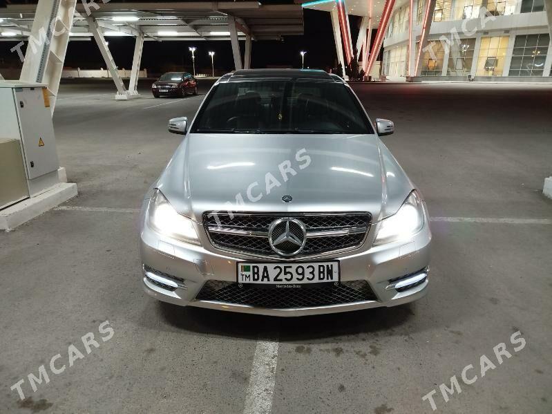 Mercedes-Benz C350 2011 - 220 000 TMT - Балканабат - img 3