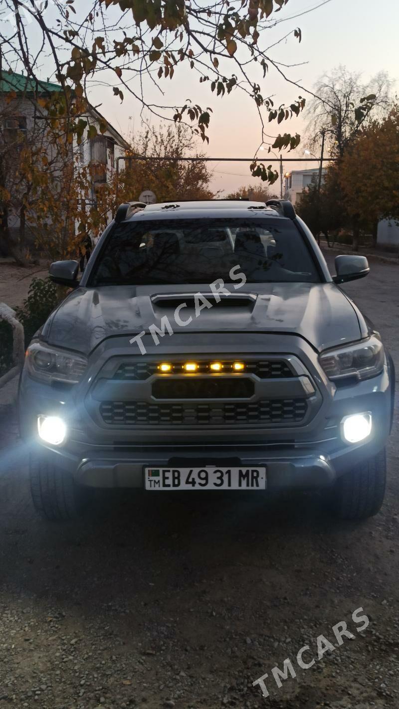 Toyota Tacoma 2018 - 355 000 TMT - Мары - img 2