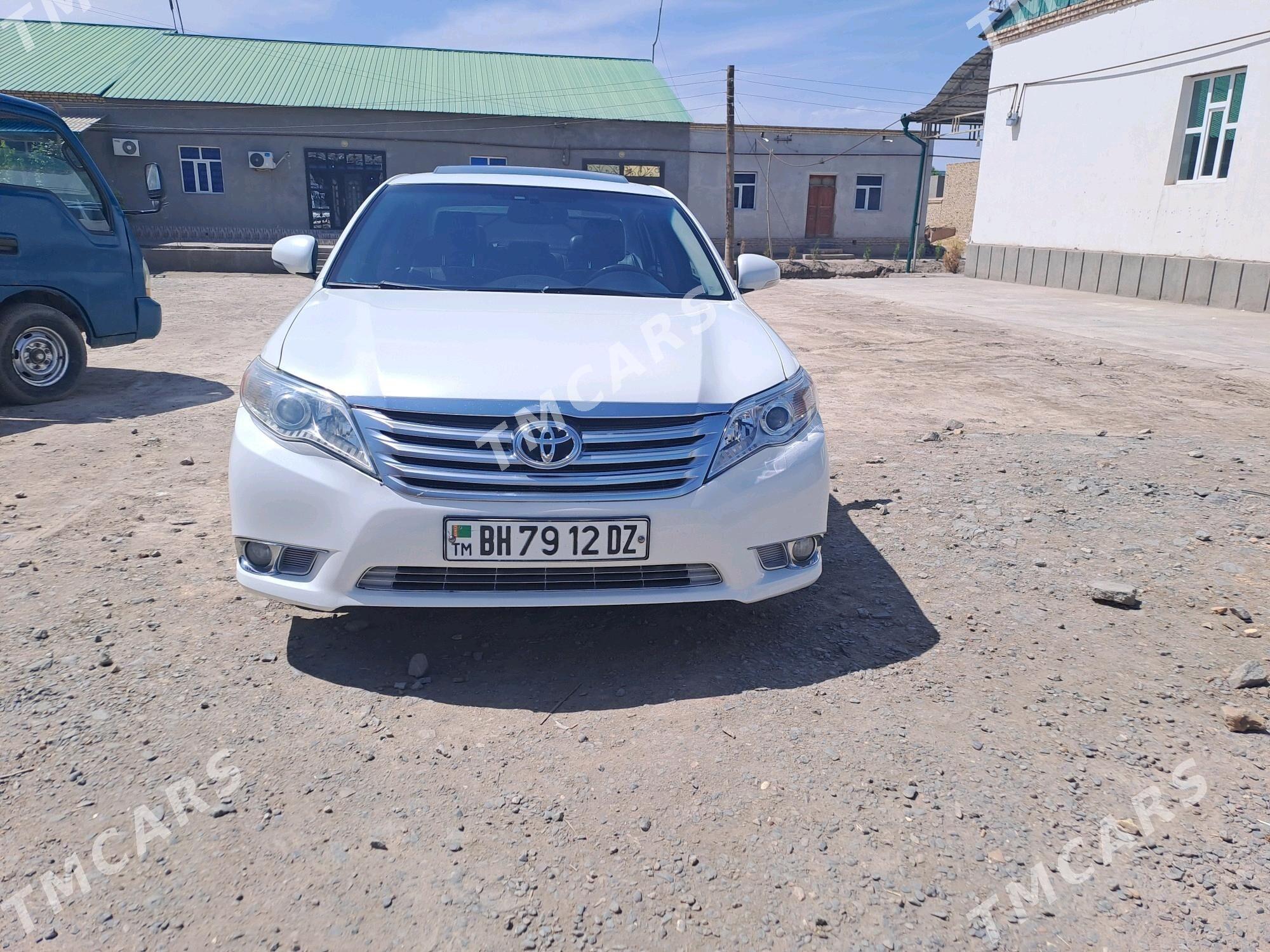 Toyota Avalon 2011 - 265 000 TMT - Дашогуз - img 7