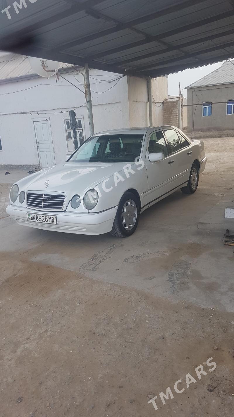 Mercedes-Benz E320 1999 - 65 000 TMT - Mary - img 2