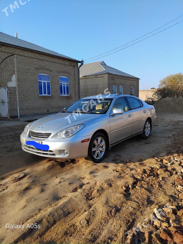 Lexus ES 300 2003 - 140 000 TMT - Мургап - img 3