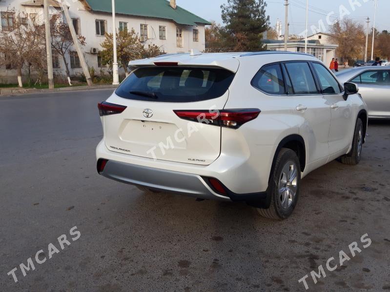 Toyota Highlander 2021 - 600 000 TMT - Türkmenabat - img 2