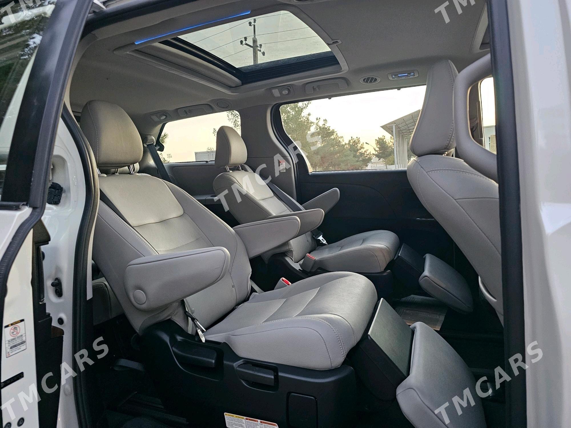 Toyota Sienna 2020 - 550 000 TMT - Мары - img 7