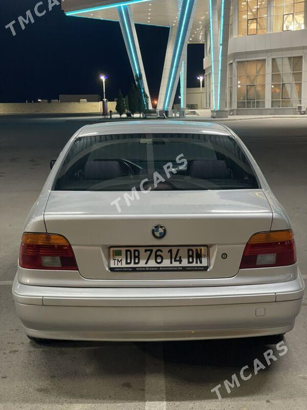 BMW E39 2002 - 115 000 TMT - Balkanabat - img 3