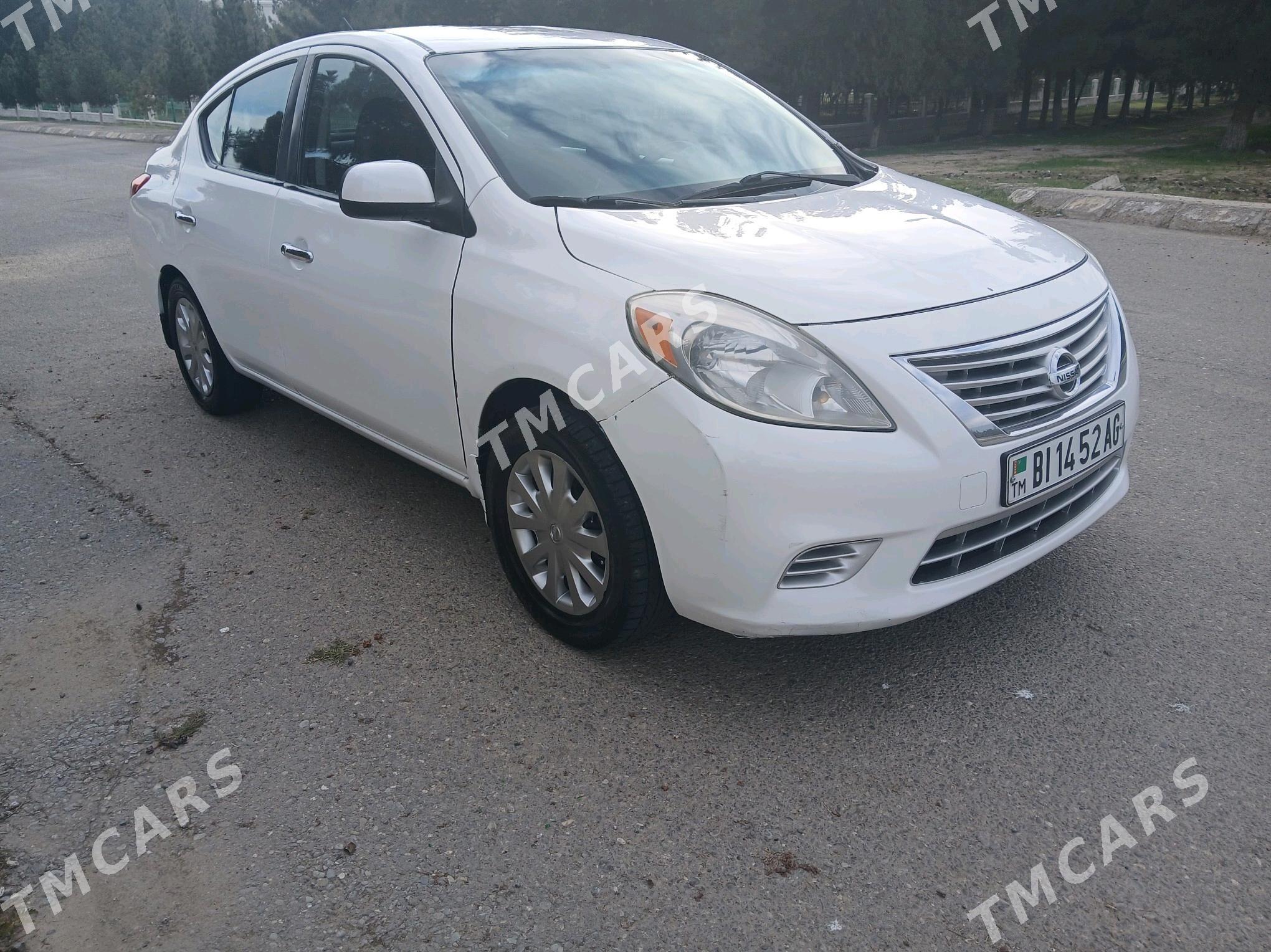 Nissan Versa 2011 - 90 000 TMT - Ашхабад - img 3