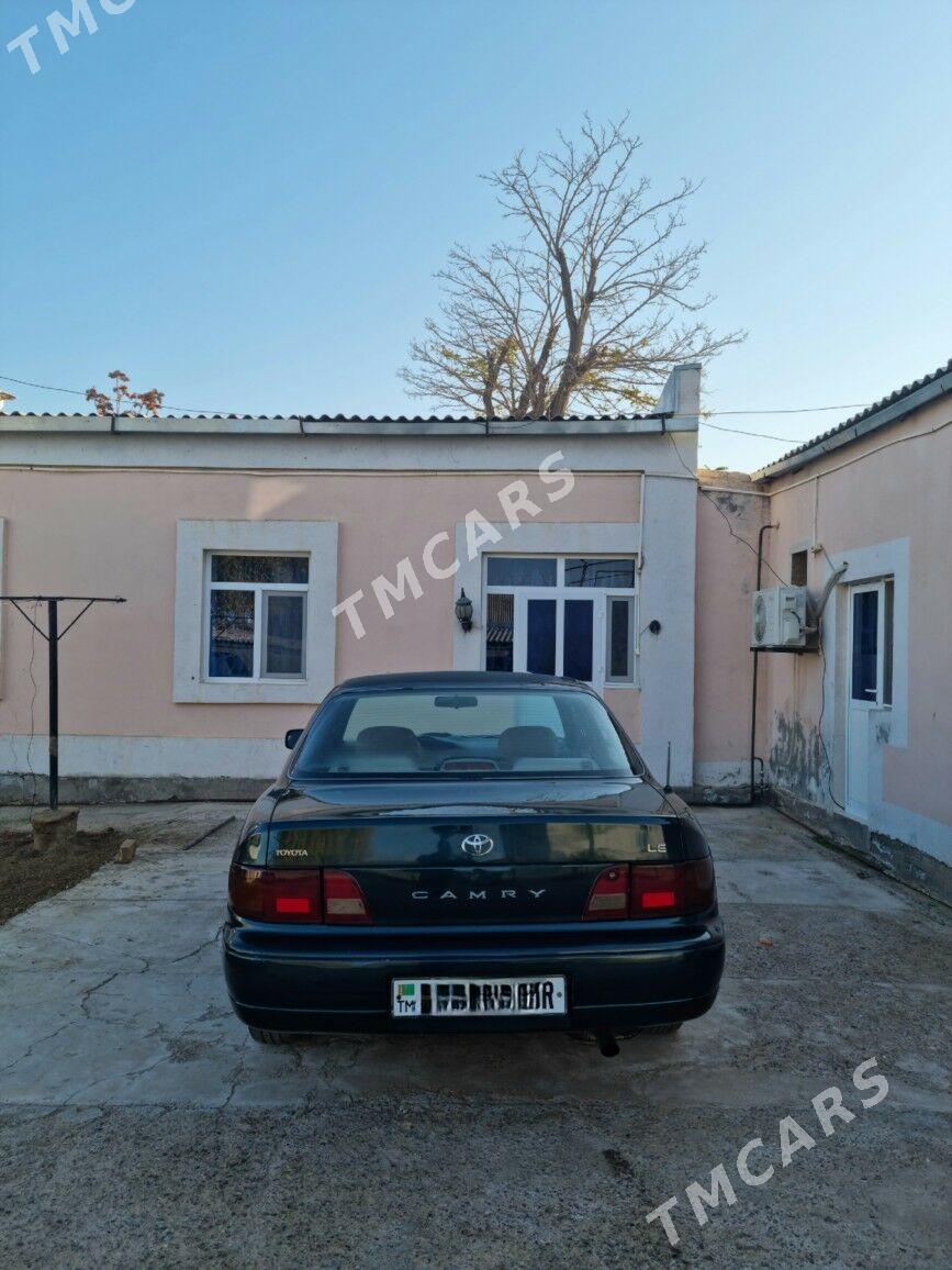 Toyota Camry 1995 - 73 000 TMT - Serhetabat (Guşgy) - img 4