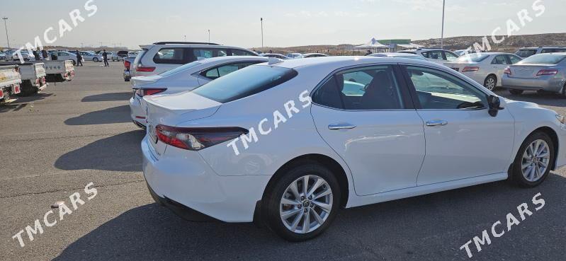 Toyota Camry 2021 - 290 000 TMT - Täze zaman - img 2