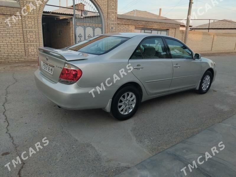 Toyota Camry 2004 - 136 000 TMT - Мары - img 4