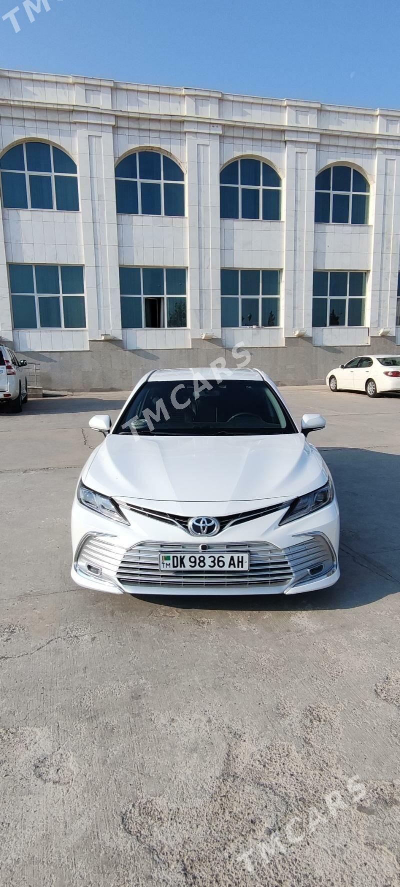 Toyota Camry 2018 - 260 000 TMT - Aşgabat - img 4