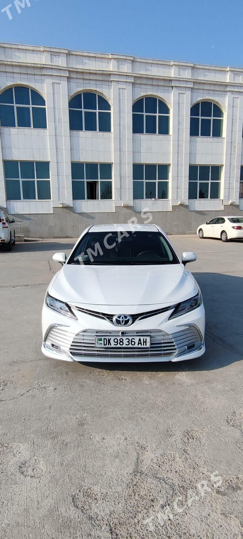 Toyota Camry 2018 - 260 000 TMT - Aşgabat - img 3