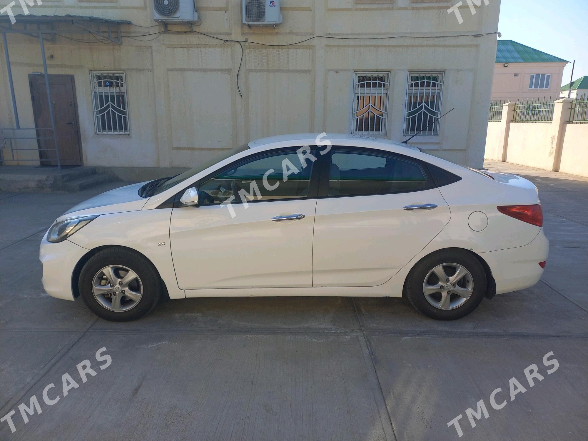 Hyundai Accent 2013 - 133 000 TMT - Aşgabat - img 6