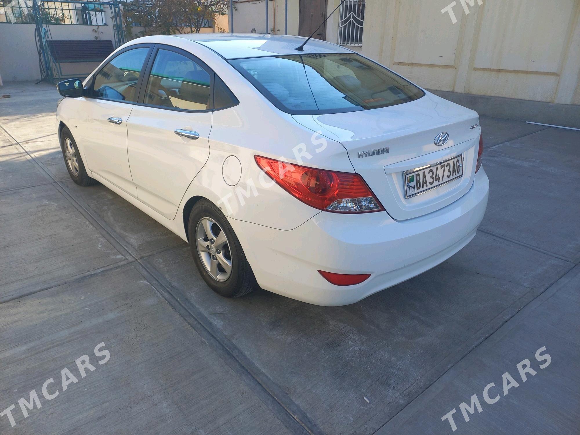 Hyundai Accent 2013 - 133 000 TMT - Aşgabat - img 4