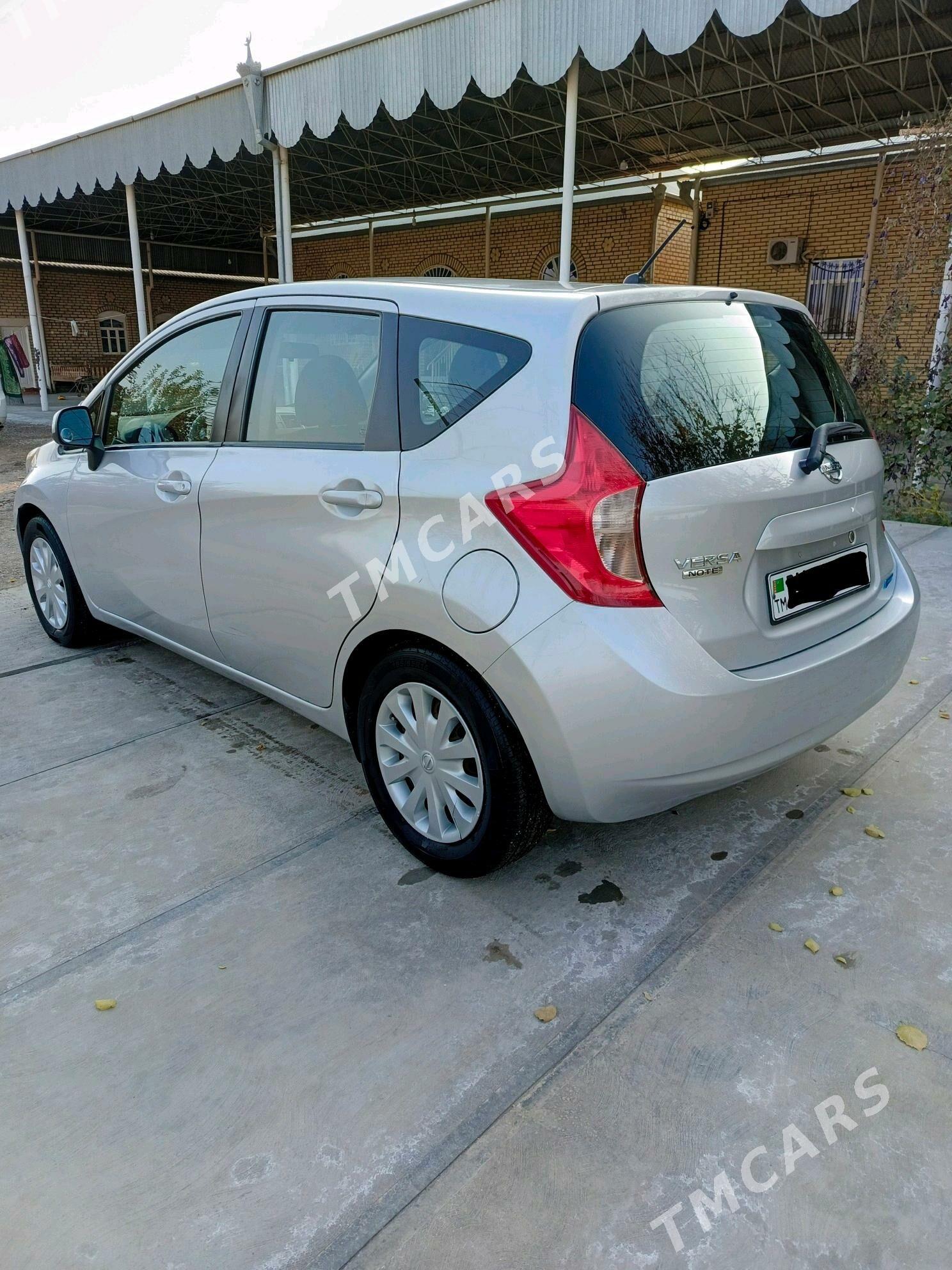 Nissan Versa Note 2014 - 100 000 TMT - Мургап - img 4