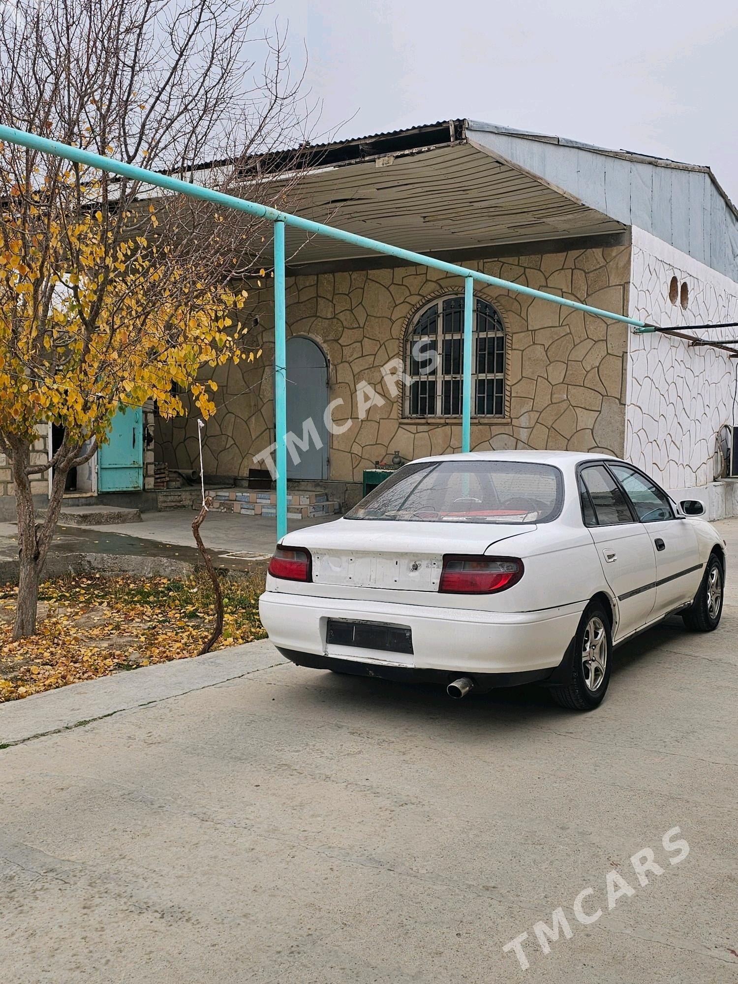 Toyota Carina 1993 - 38 000 TMT - Gyzylarbat - img 4