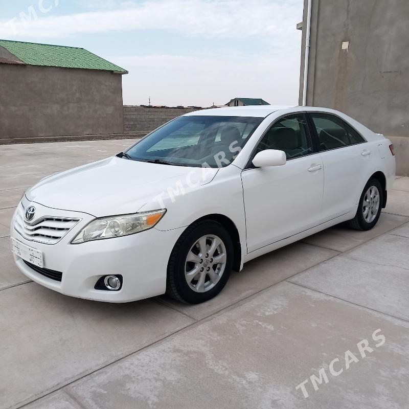 Toyota Camry 2011 - 206 000 TMT - Балканабат - img 2