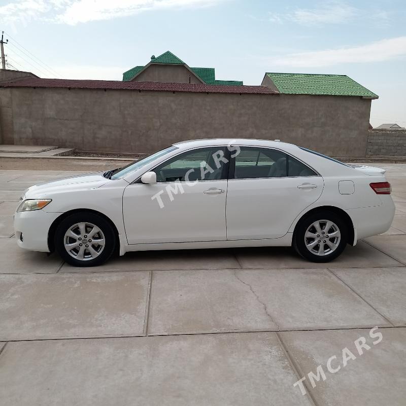 Toyota Camry 2011 - 206 000 TMT - Балканабат - img 6