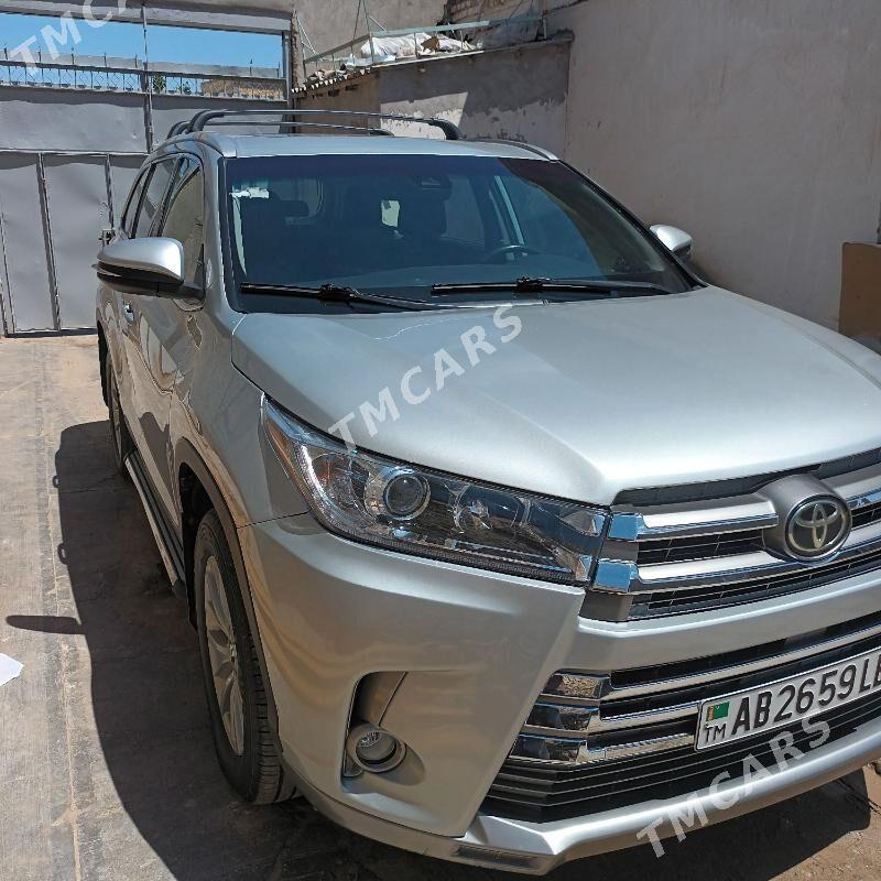 Toyota Highlander 2019 - 440 000 TMT - Туркменабат - img 2