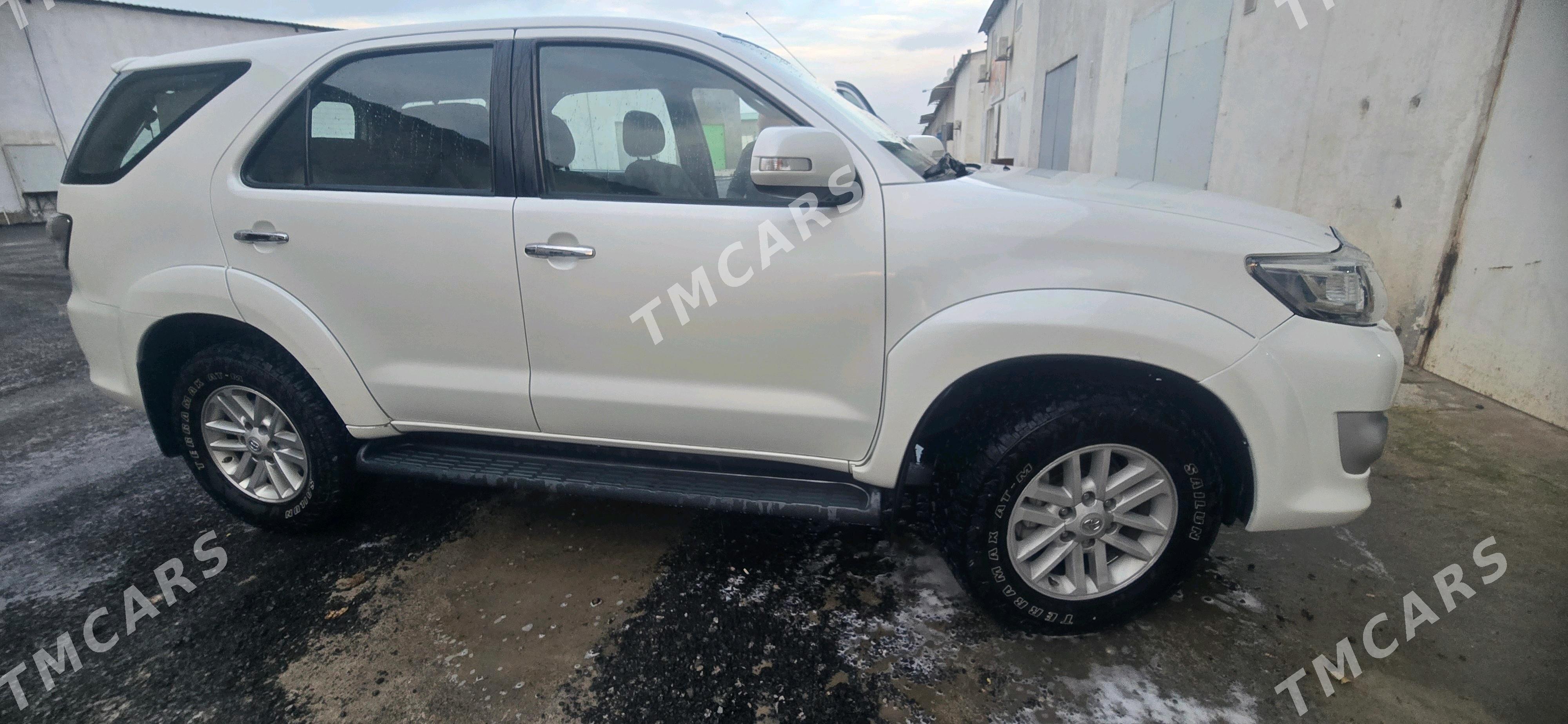 Toyota Fortuner 2014 - 345 000 TMT - 11 mkr - img 5