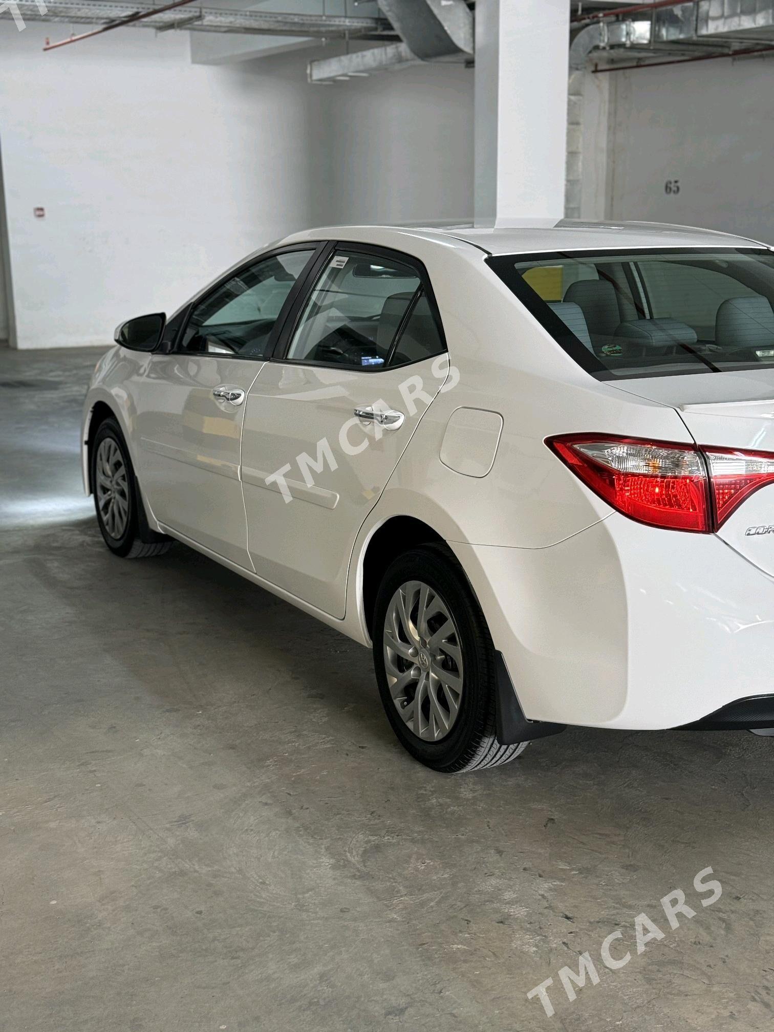 Toyota Corolla 2014 - 164 000 TMT - Кëши - img 4