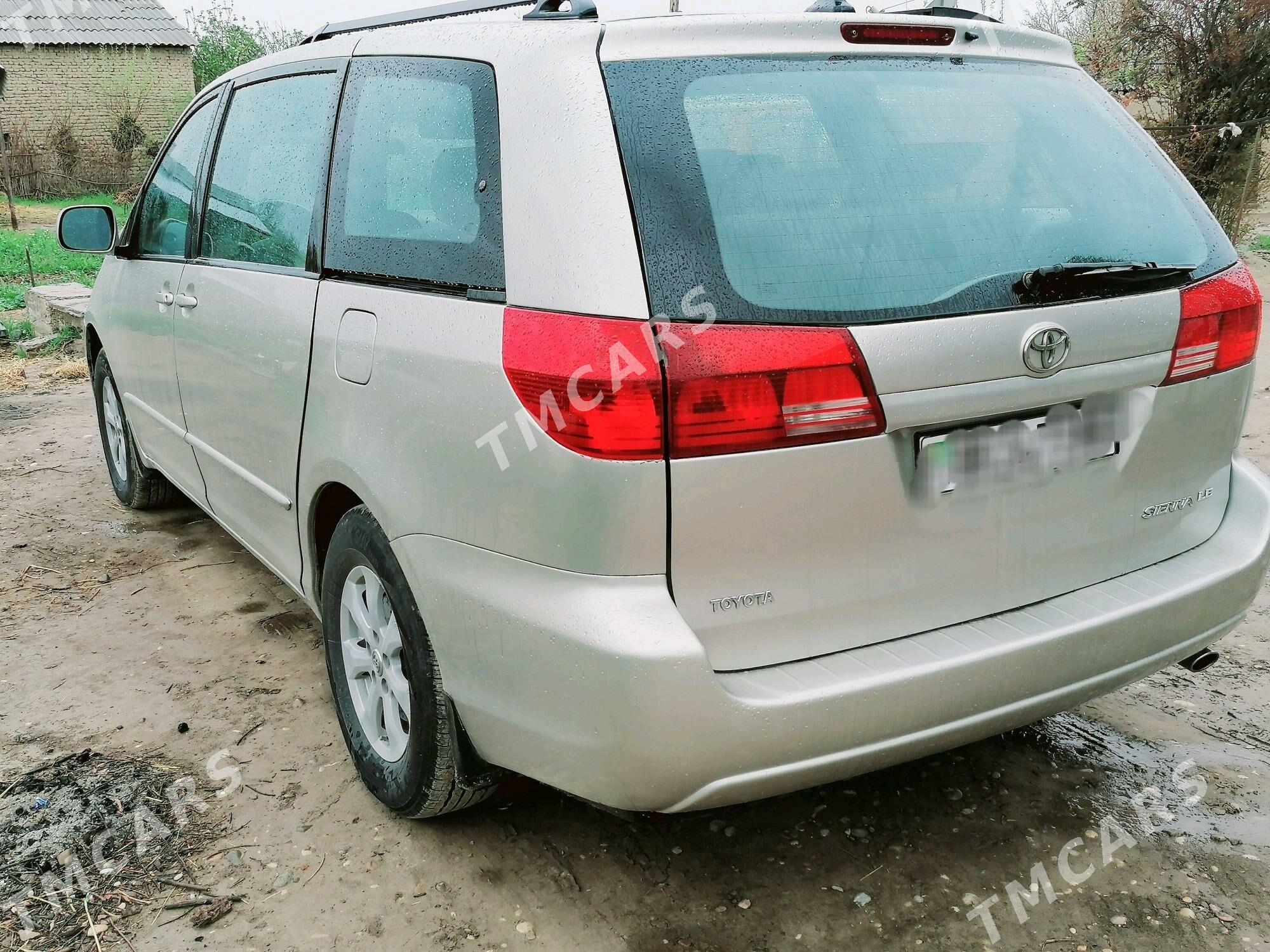 Toyota Sienna 2004 - 190 000 TMT - Мары - img 2