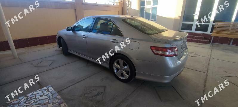 Toyota Camry 2010 - 200 000 TMT - Bereket - img 5